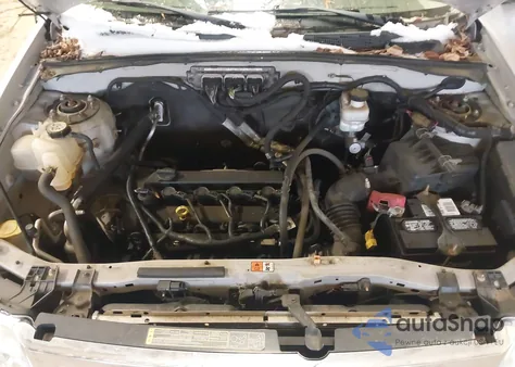 2010 Ford Escape Xls from USA, damaged, VIN 1FMCU9C75AKC90686